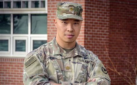 Army powerlifter in South Korea primed for Netflix reality .
